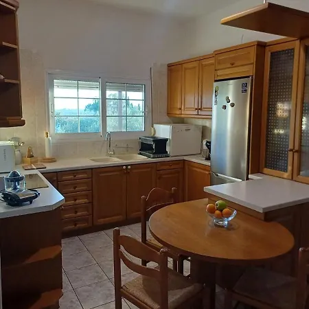 Yiannis & Ria's Farm Hébergement de vacances Kalamata