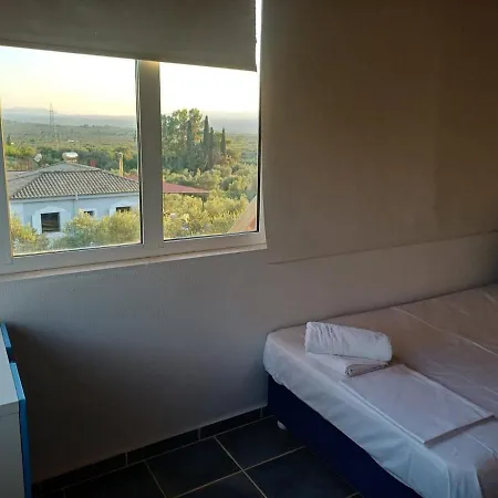 Yiannis & Ria's Farm カラマタ