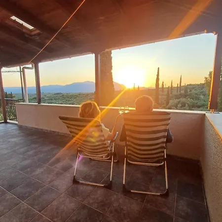 Yiannis & Ria's Farm * Kalamata